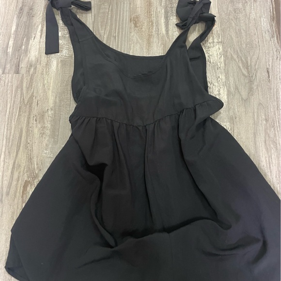 Romper - Picture 1 of 2